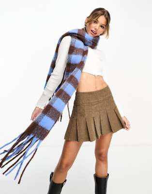 Glamorous Glamorous blanket scarf in blue and brown checkerboard-Multi
