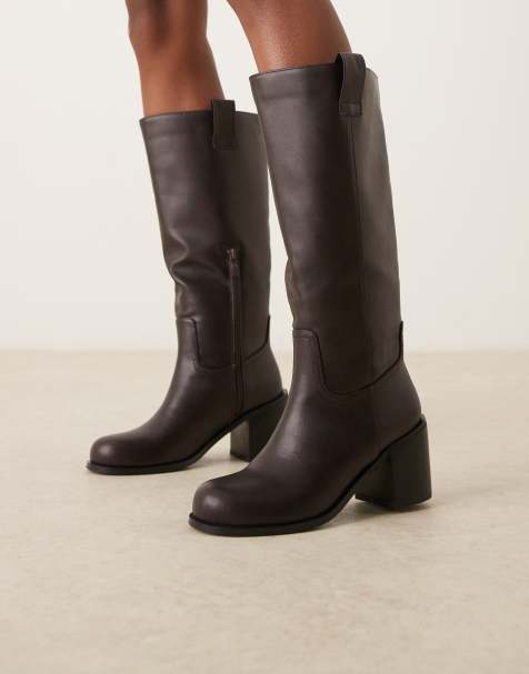Glamorous block heeled knee boots in brown - view 1