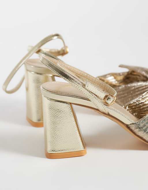 Glamorous block heeled sandals with bow in gold, 5 of 5