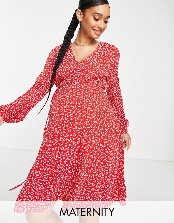  Kup Najnowsze Glamorous Bloom – Czerwona sukienka nad kolano w drobne kwiaty z wiązaniem w talii Czerwony w drobne kwiaty