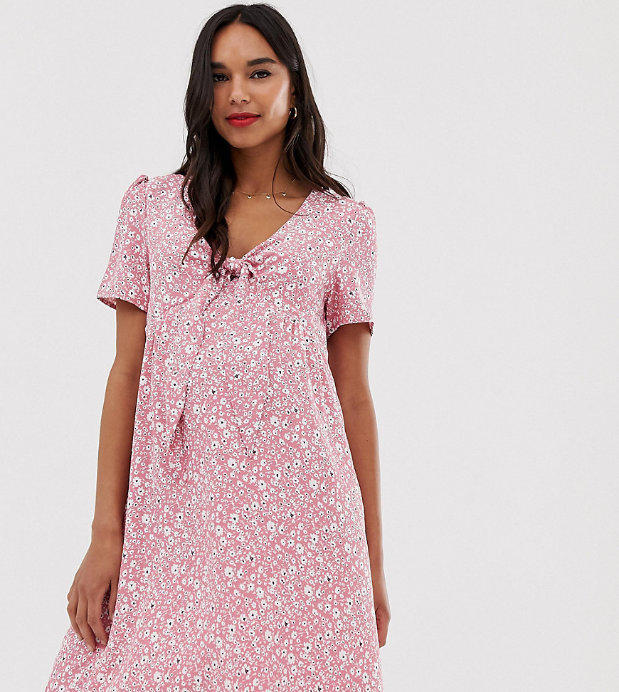 Glamorous Bloom - Mini-jurk met korte mouwen en geknoopte voorkant in fijne bloemenprint-Roze