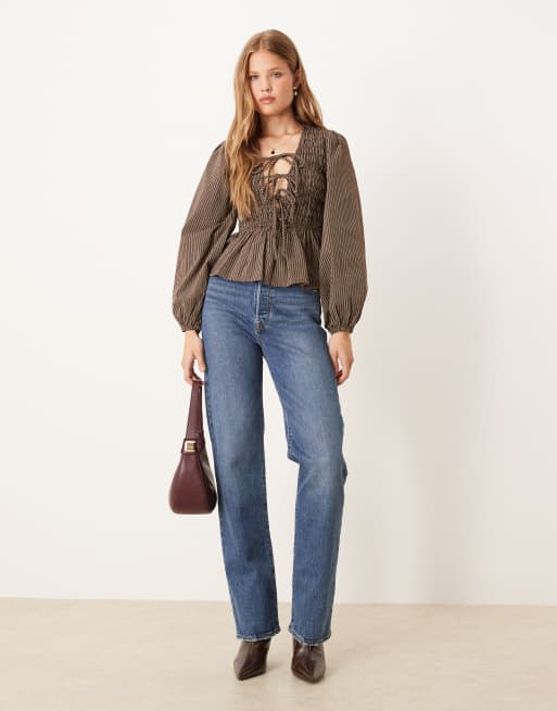 Glamorous - Blouse rayée manches longues avec fronces et liens noués sur l'avant - Marron, 3 de 4