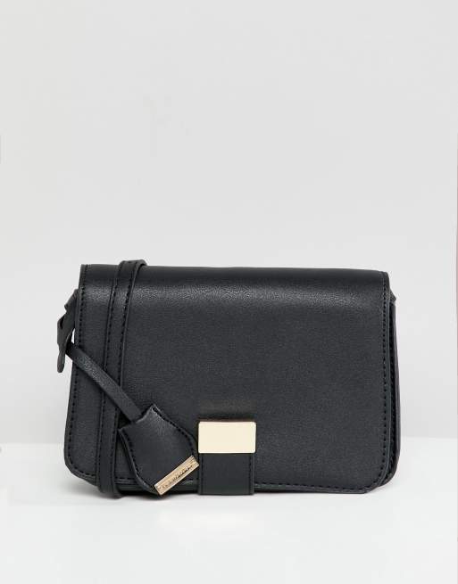 Glamorous - Borsa a tracolla con linguetta nera