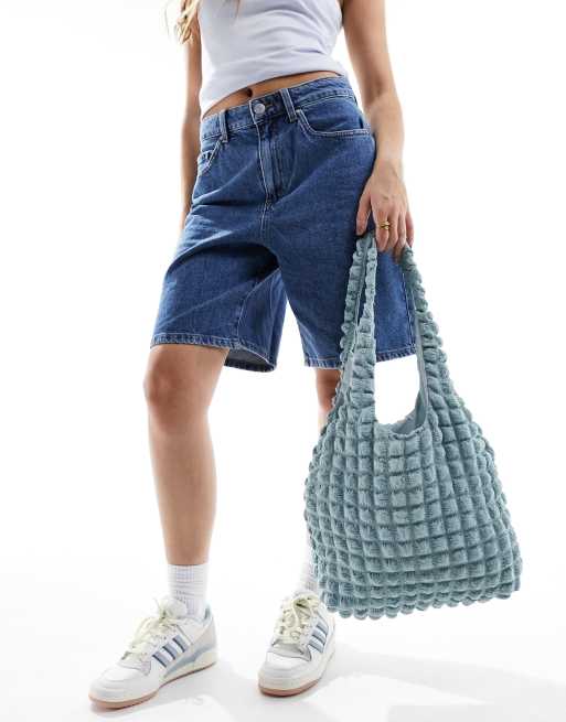 Glamorous - Borsa da spalla testurizzata effetto popcorn celeste, 3 di 4