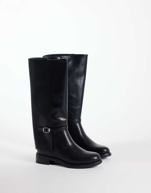 Glamorous - botas de montar hasta la rodilla de corte ancho con hebilla en negro, 4 de 4