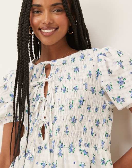 Glamorous bow detail puff sleeve dress in blue floral, 4 of 4