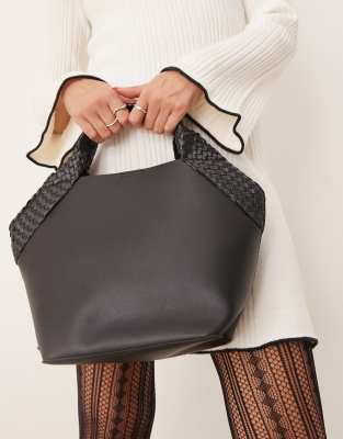 bucket bag with woven handle in black