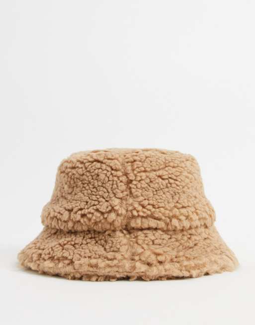 Glamorous bucket hat in camel teddy, 2 of 4