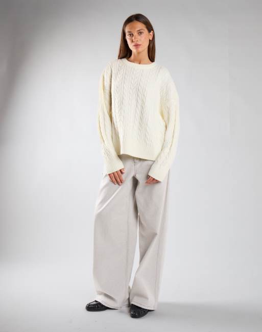 Glamorous Cable knit crew neck jumper in cream, 3 of 4
