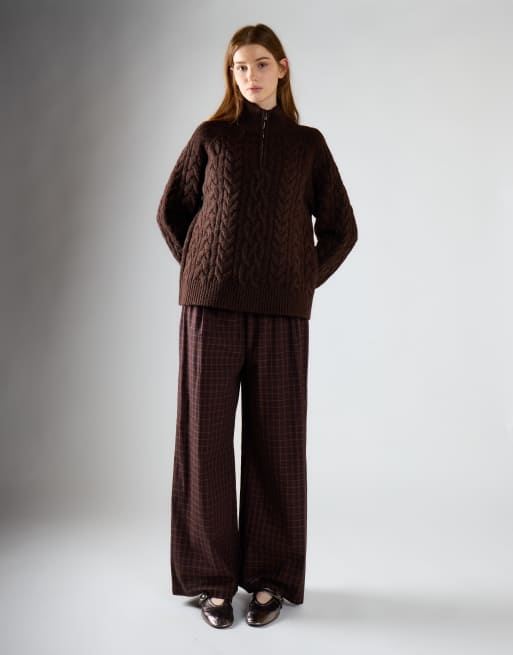 Glamorous Cable-knit quarter-zip jumper in dark brown marl, 3 of 4