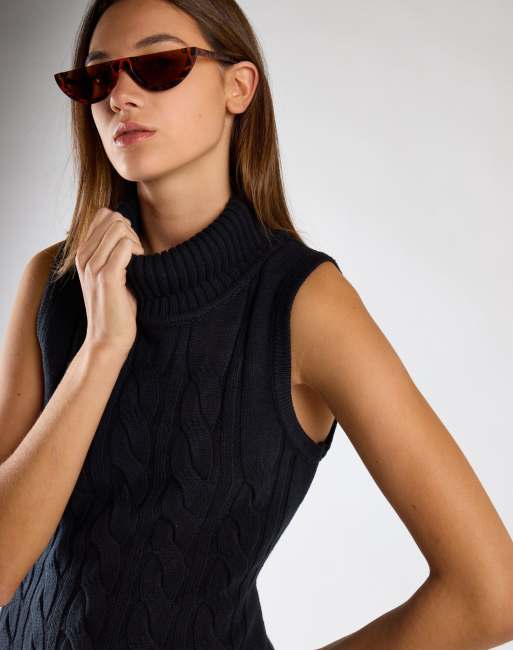 Glamorous Cable knit sleeveless midi dress in black, 3 of 4