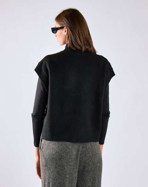 Glamorous Cable knit tank top in black, 2 of 4