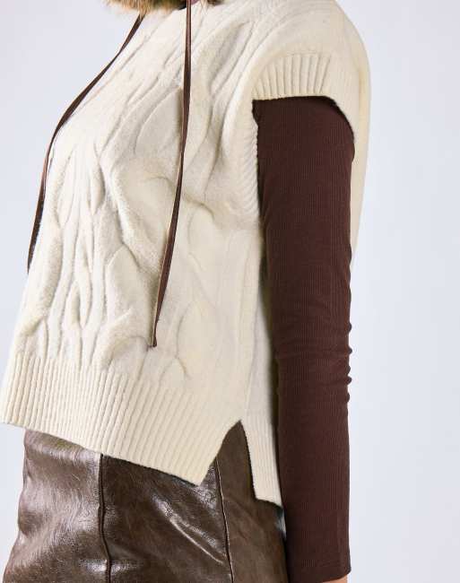 Glamorous Cable knit tank top in cream, 3 of 4
