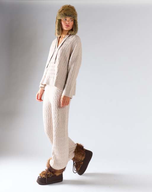 Glamorous Cable knit v-neck collared jumper in stone marl, 2 of 4