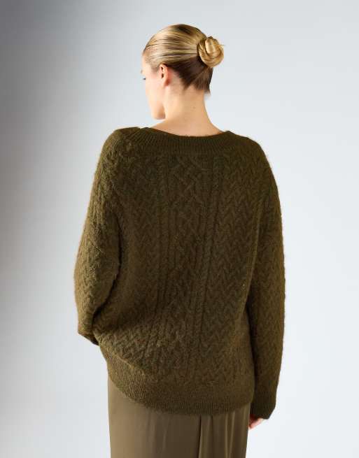 Glamorous Cable-knit v-neck sweater in deep green, 3 of 4