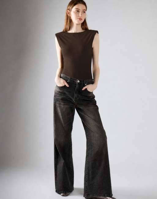 Glamorous Cap sleeve bodysuit in deep brown, 2 of 4
