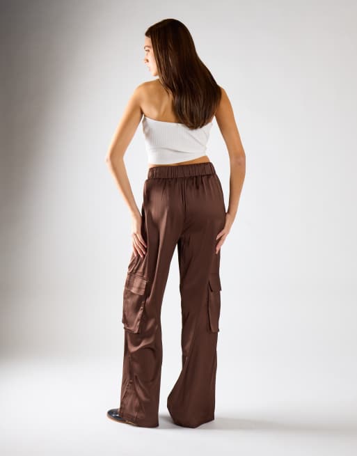 Glamorous Cargo trousers in brown satin, 3 of 4