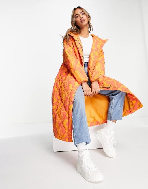 Glamorous Caterpillar Steppmantel mit Marmormuster in Orange ASOS