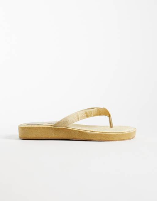 Glamorous - Chanclas doradas de terciopelo, 2 de 4