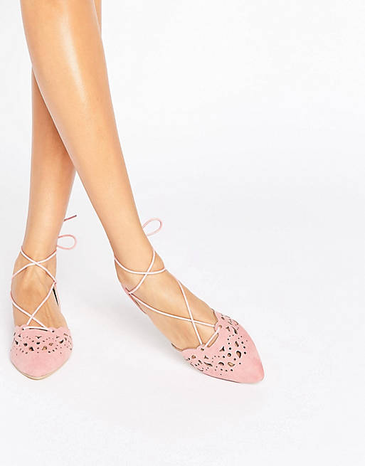 Glamorous - Chaussures plates et pointues à découpes et lacets - Vieux rose