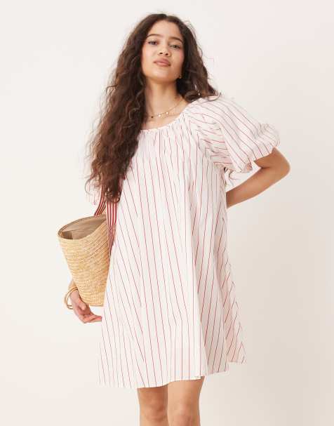 Glamorous chuck on smock dress with puff sleeves in white red stripe - view 1