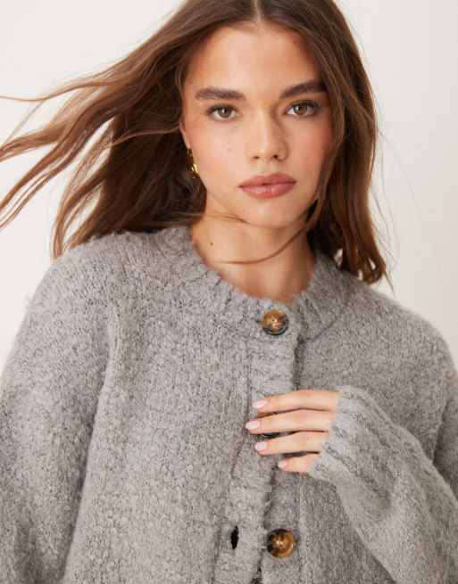 【Mie Ajunar】 Cropped Cardigan set / Gray ASOS DESIGN crop crew neck cardigan in grey | ASOS
