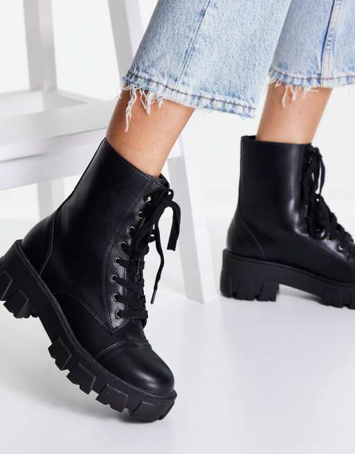 Lace up store chunky boot