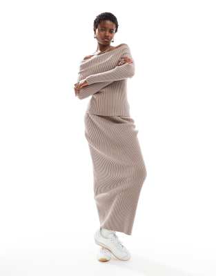 Glamorous Glamorous classic maxi knitted skirt in taupe co-ord-Neutral