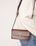 [Glamorous] Glamorous clean crossbody flap bag in brown with silver detail No Size SILVER