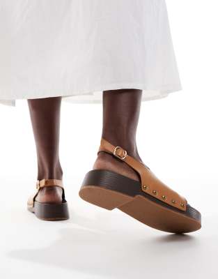 Glamorous Clog Sandals In Brown