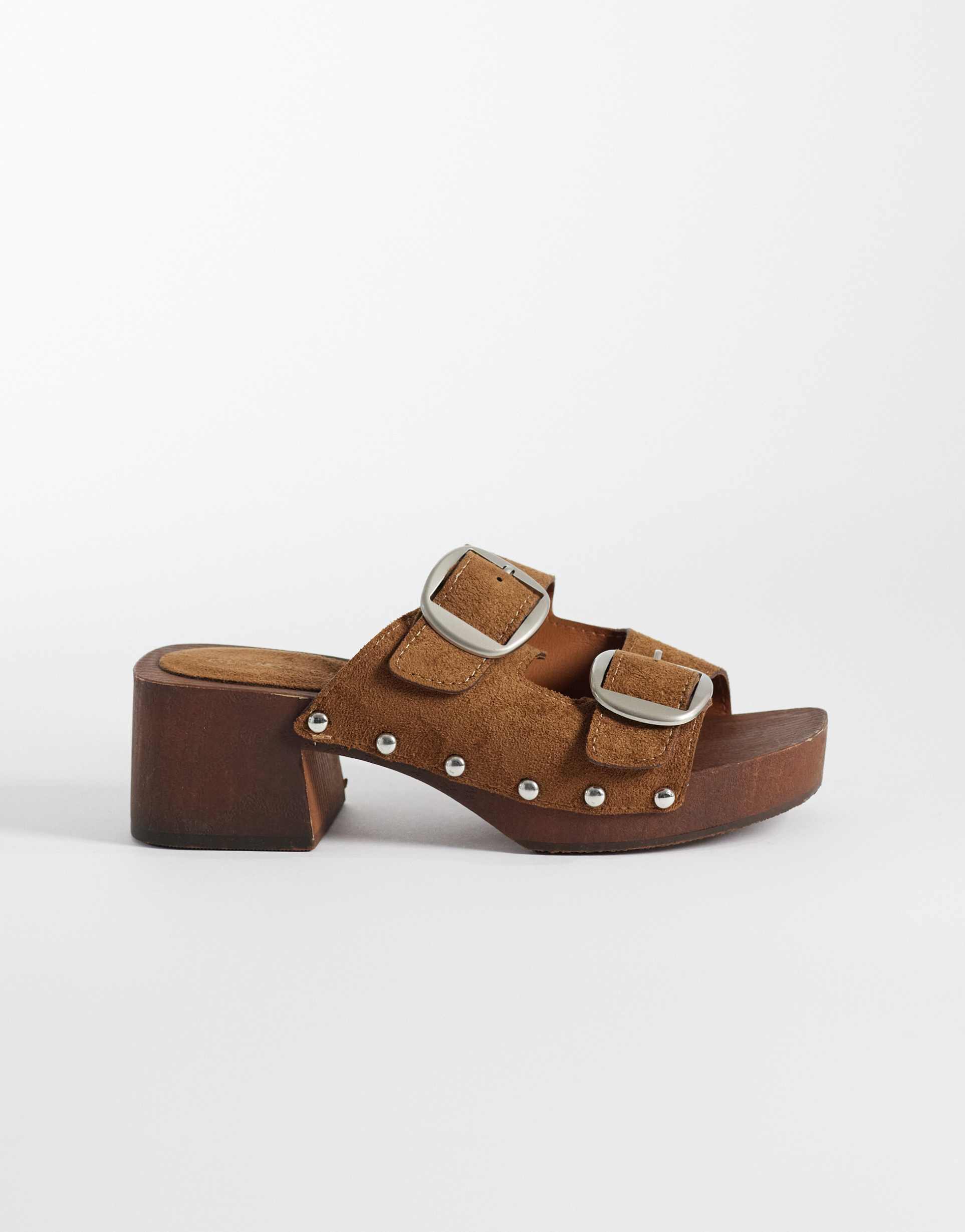 glamorous clogs in tan suedette