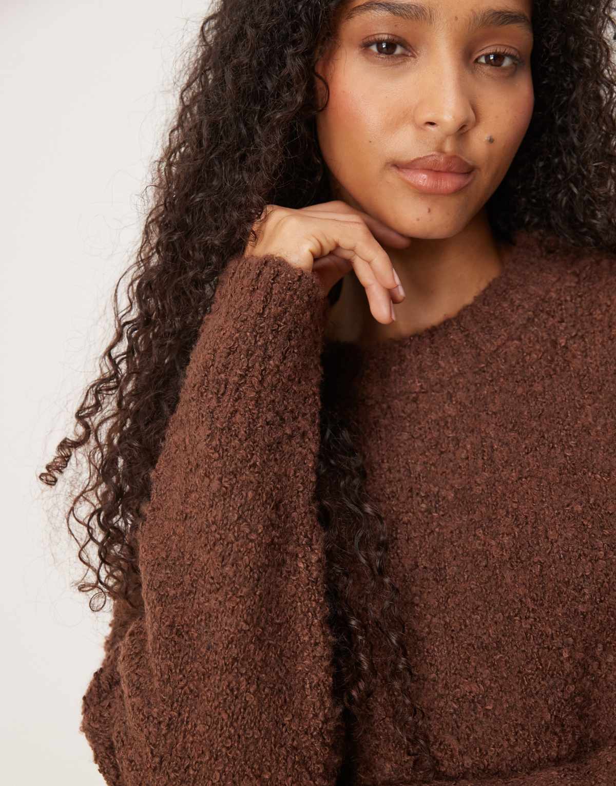 Glamorous crew neck crop jumper in chocolate brown