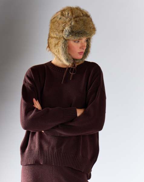 Glamorous Crew neck relaxed fit knitted jumper in walnut - view 1