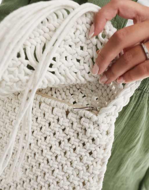 Crochet on sale tassel bag