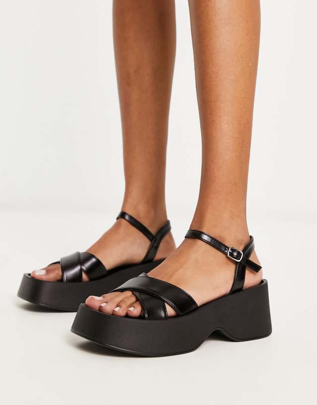 Glamorous cross strap platform sandals in black