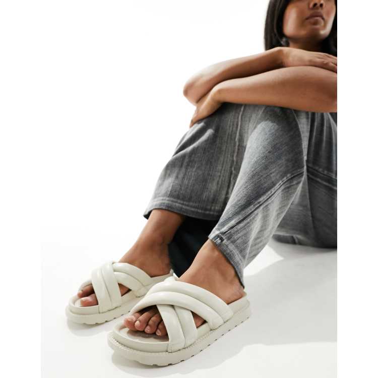 Off white flip hot sale flops womens