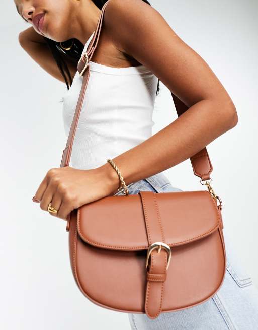 Glamorous crossbody saddle bag in tan