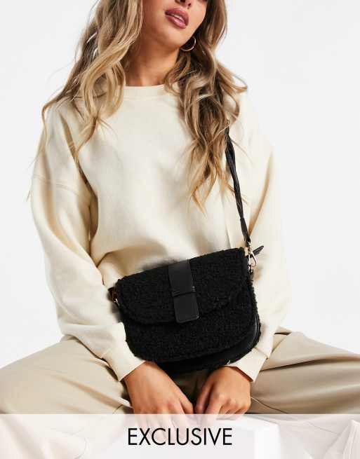 Glamorous - Crossbody-taske med flettet strop i sort imiteret lammeskind - Kun hos ASOS