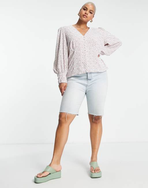 Glamorous Curve – Bluse mit Knopfleiste vorn und Puffärmeln mit Retro-Blümchenmuster, 4 von 4