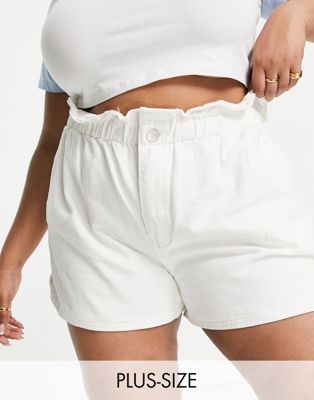 Glamorous Curve casual high waisted shorts with split hem in white denim