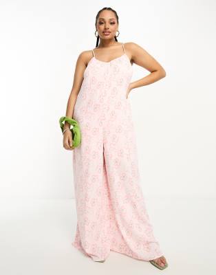 Glamorous Curve - Gesmokter Riemchen-Jumpsuit in Rosa mit Blumenmuster und geschnürter Rückseite