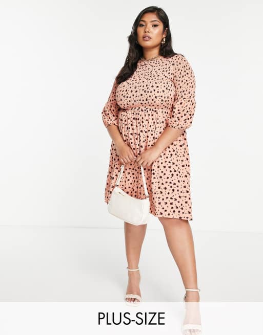 Glamorous Curve – Koktajlowa sukienka mini w drobny kwiatowy wzór z marszczeniem