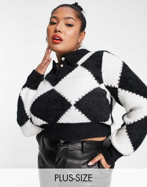 Glamorous Curve – Kurz geschnittener Pullover mit Ballonärmeln und Rautenmuster in Schwarz-Weiß