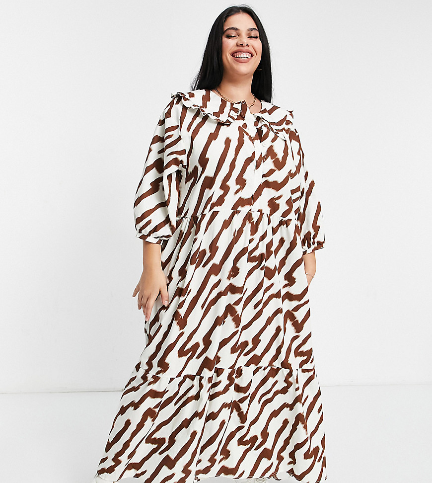 Glamorous Curve maxi smock dress with tiered skirt and bib collar in tonal tiger print-White