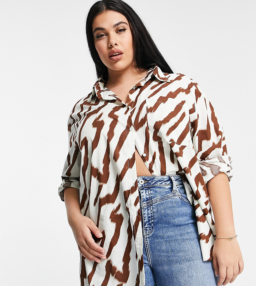 Glamorous Curve oversized shirt in tonal tiger print-Cream