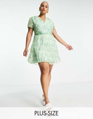 Glamorous Curve short sleeve mini wrap tea dress in apple ditsy floral-Multi