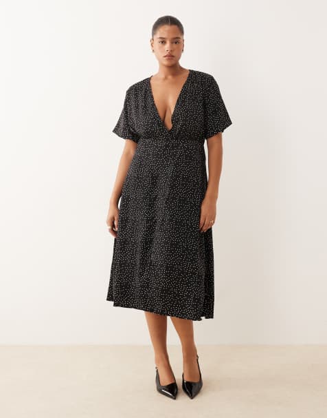 Glamorous Curve V neck short sleeves midi dress in black white dot - view 1