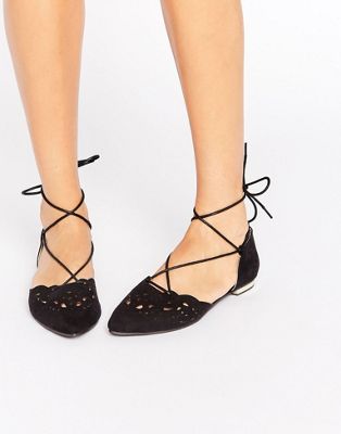 tie up flat shoes
