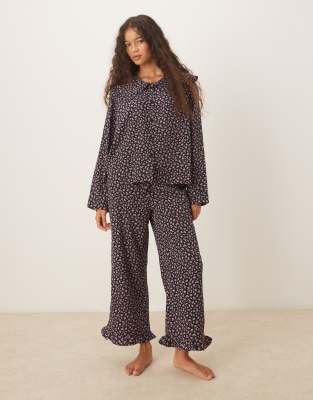 Glamorous Delicate Floral Pajama Shirt And Pants Set In Multi