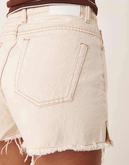 Glamorous denim shorts in ecru, 5 of 5